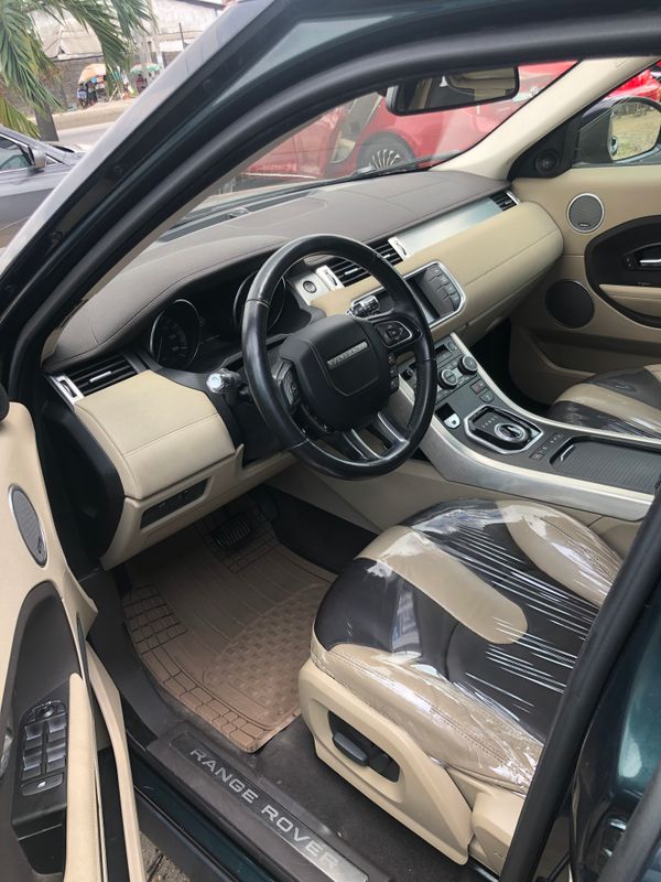 Thumbnail 3 of 2015 Land Rover Evoque